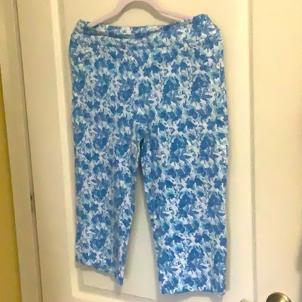 Coral Bay light blue flowered Capri with tummy tucking material. Very nice fit - Picture 2 of 7